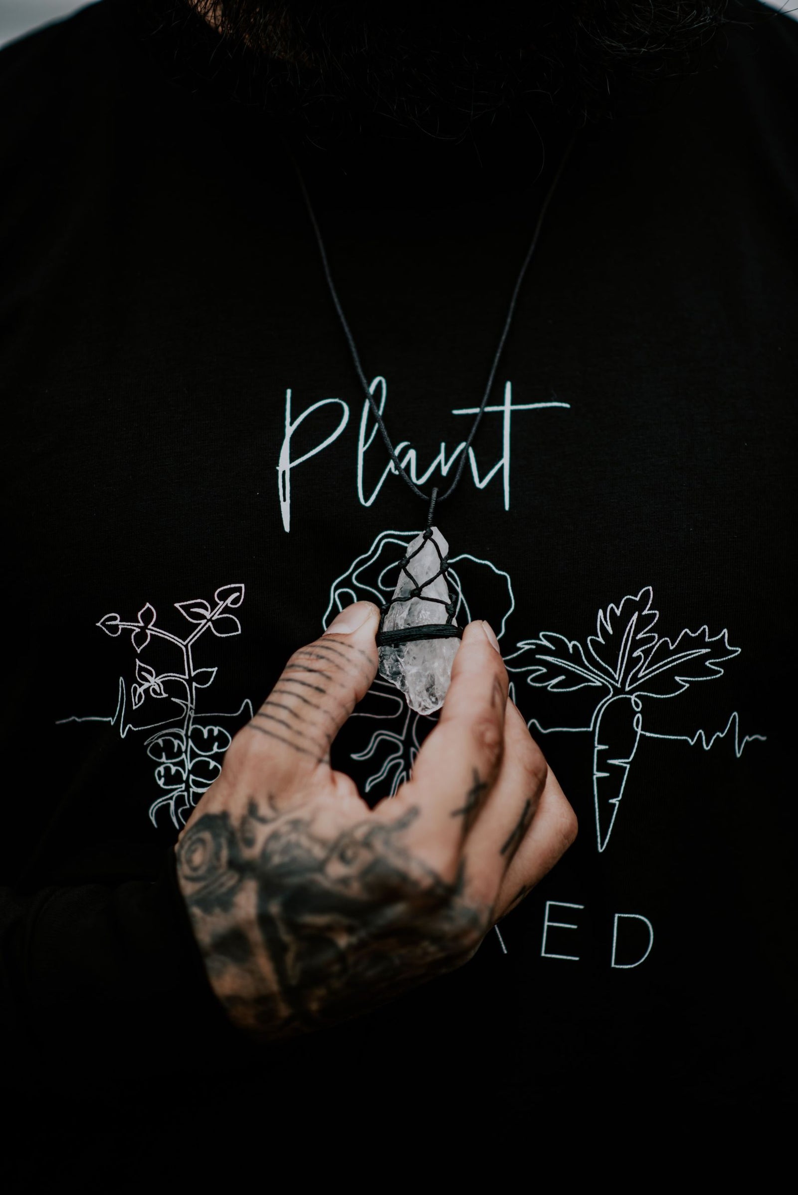 RAW CUT CRYSTAL NECKLACE