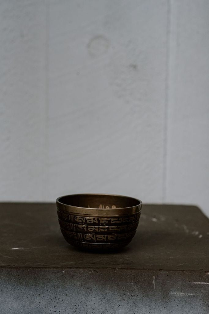 Tibetan Mantra Carved Singing Bowls - Zen Warrior Shop