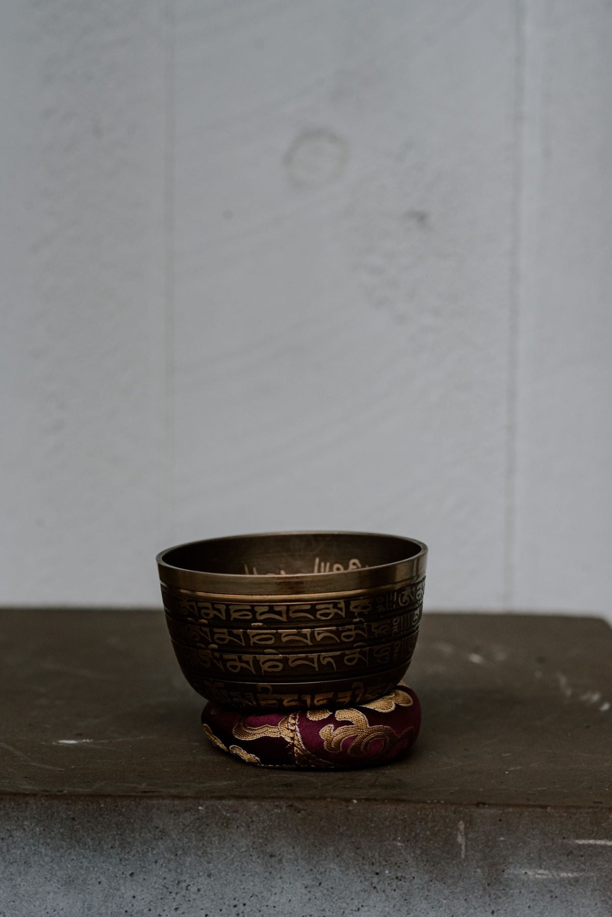 Tibetan Mantra Carved Singing Bowls - Zen Warrior Shop