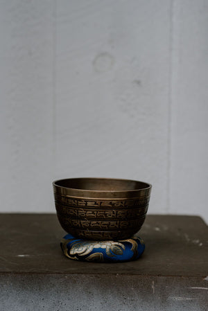 Tibetan Mantra Carved Singing Bowls - Zen Warrior Shop