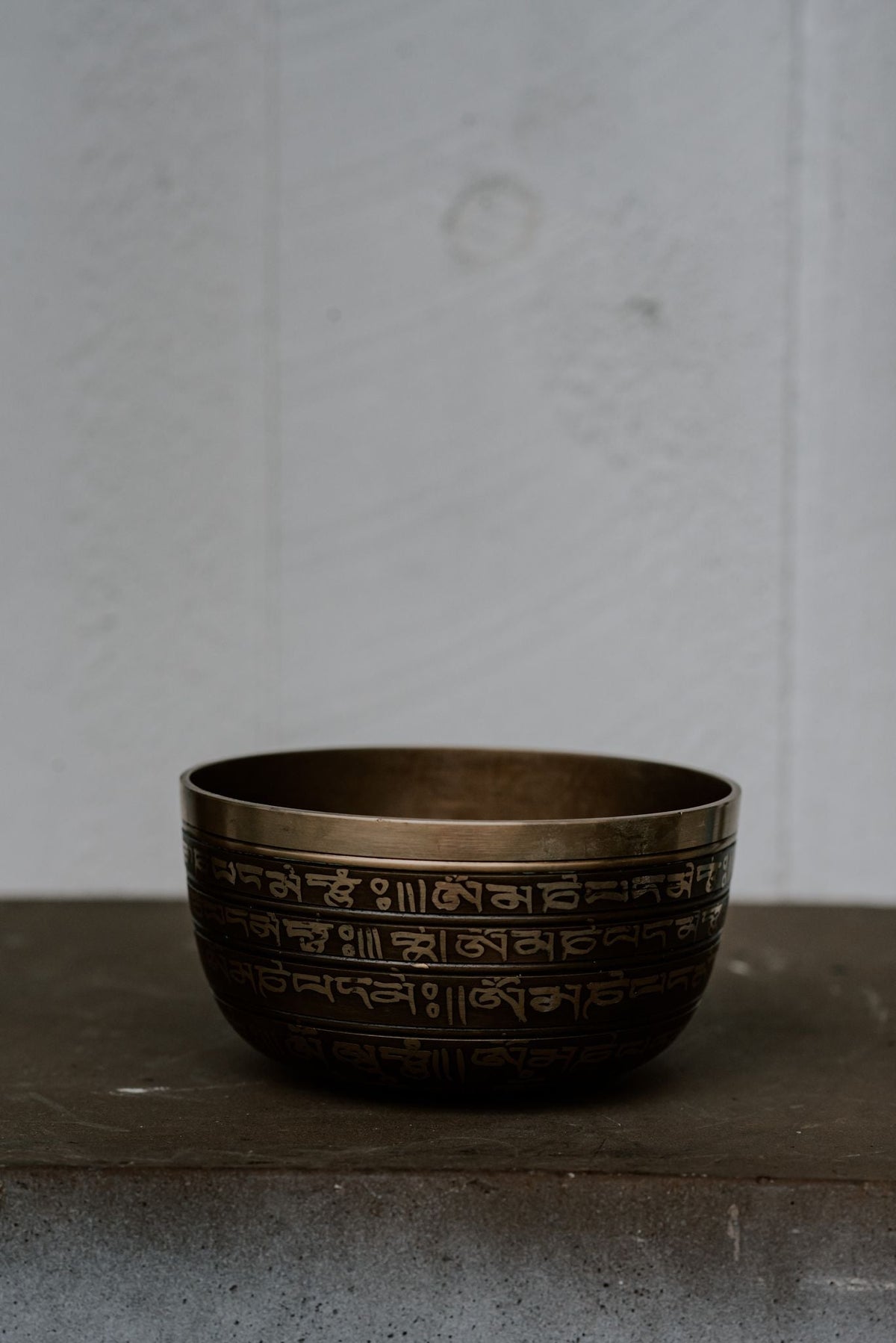 Tibetan Mantra Carved Singing Bowls - Zen Warrior Shop