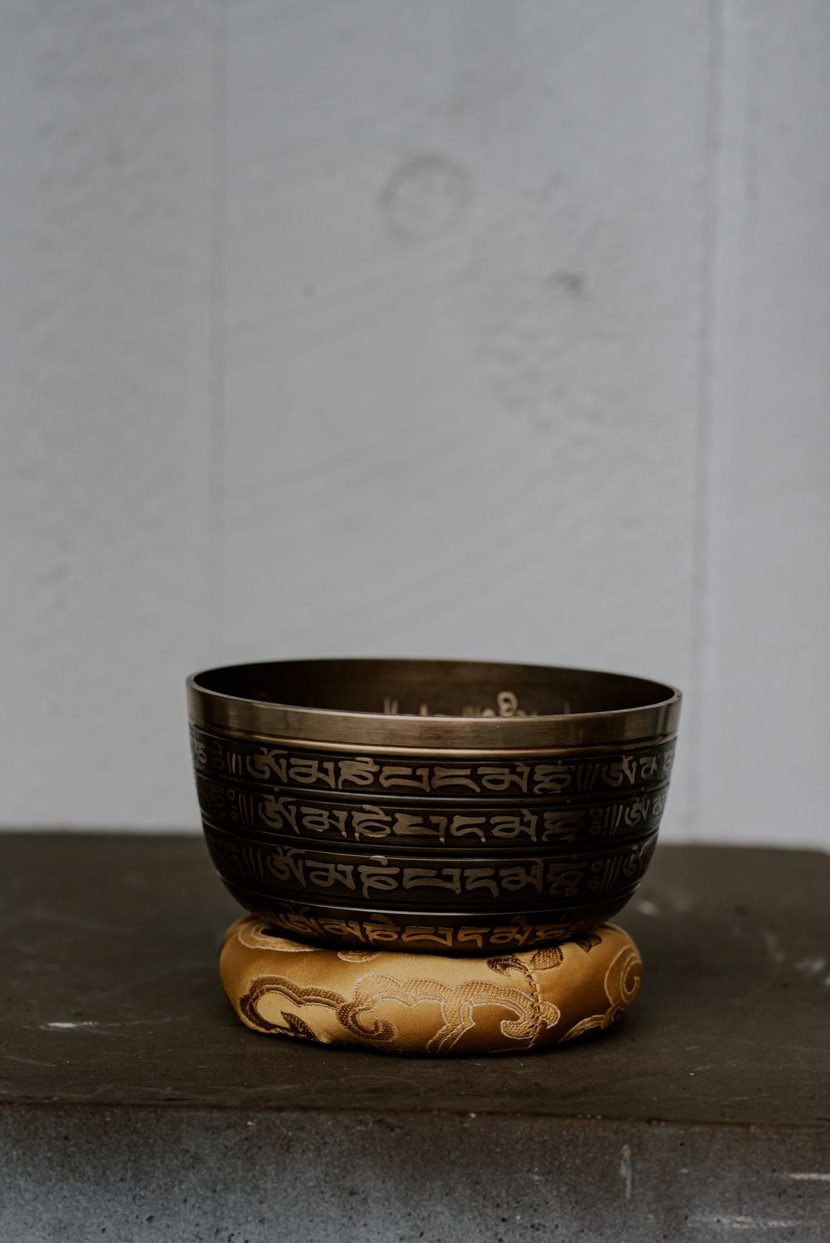 Tibetan Mantra Carved Singing Bowls - Zen Warrior Shop