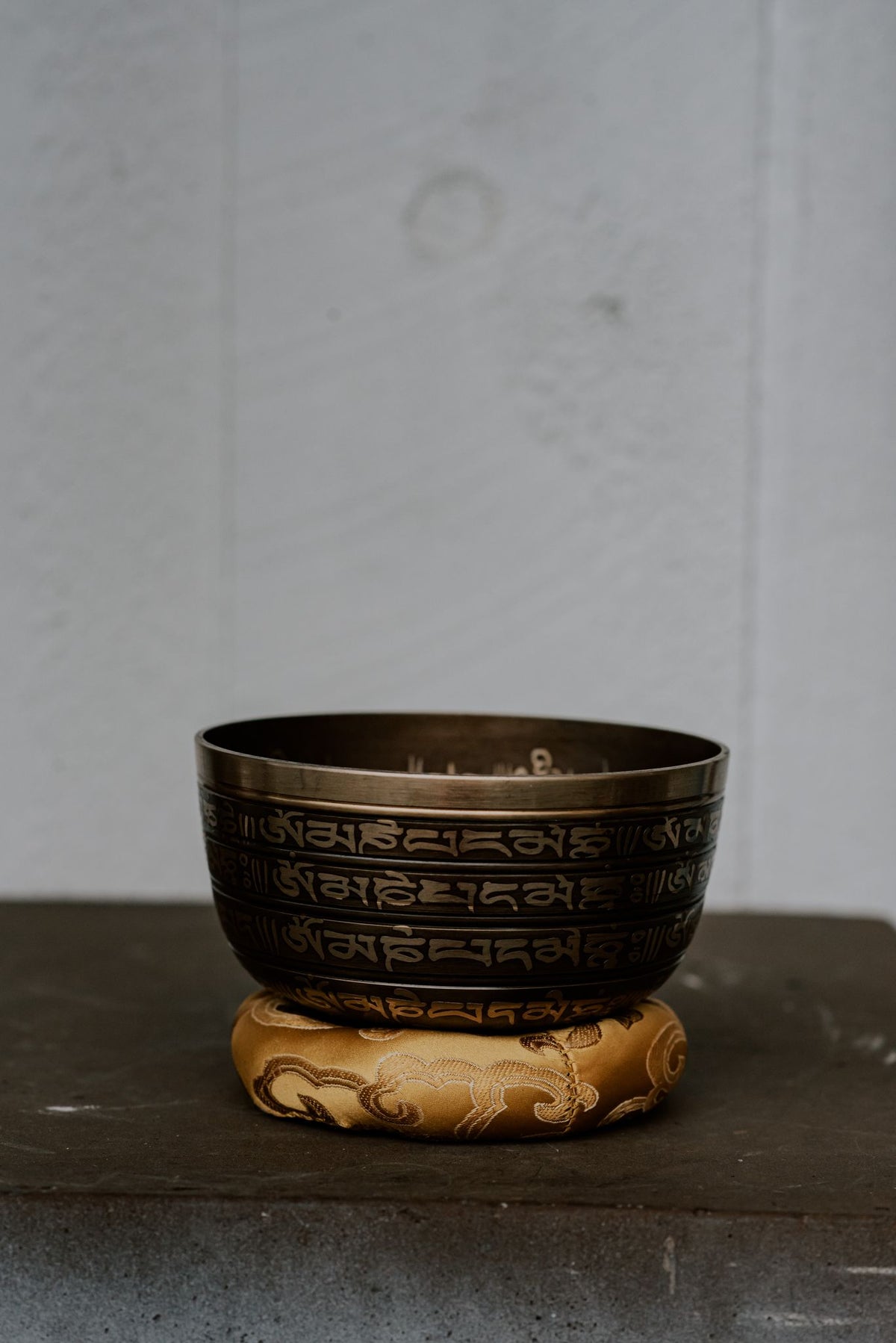 Tibetan Mantra Carved Singing Bowls - Zen Warrior Shop